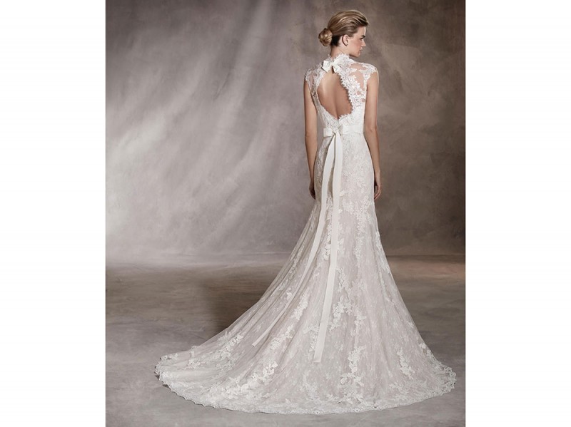 ANDREA-pronovias-main