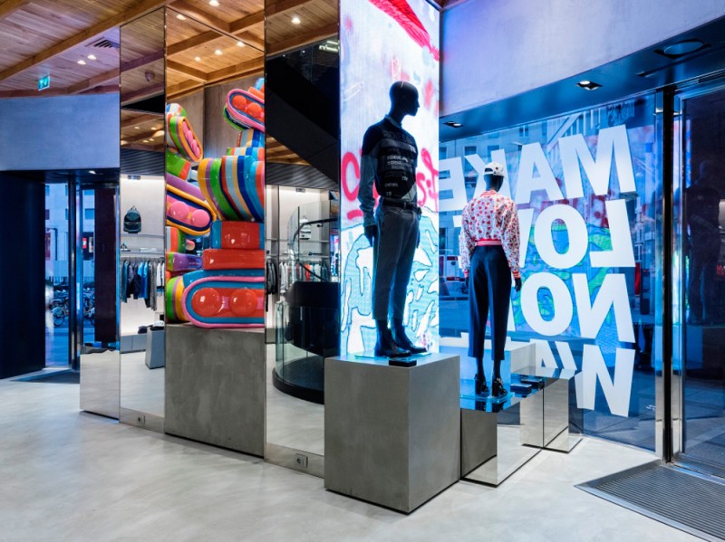 DIESEL-PLANET-SAN-BABILA-3