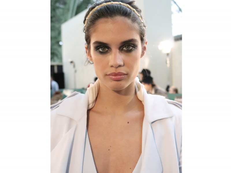 ELIE-SAAB-AI-17-18-32