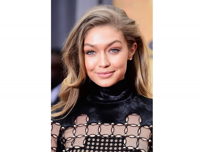 gigi-hadid-capelli-tutti-i-look-03