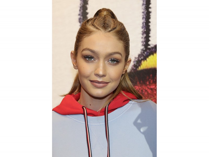 gigi-hadid-capelli-tutti-i-look-10