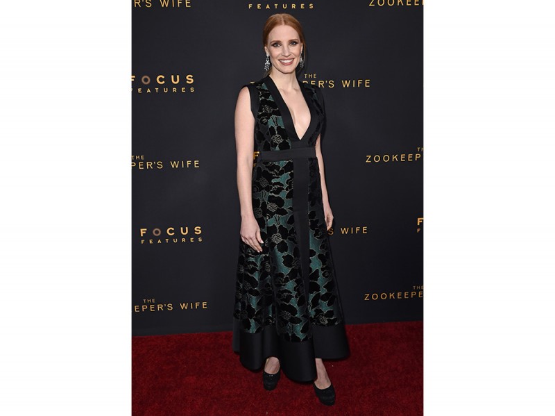 Jessica-Chastain-in-Alexander-McQueen-splash