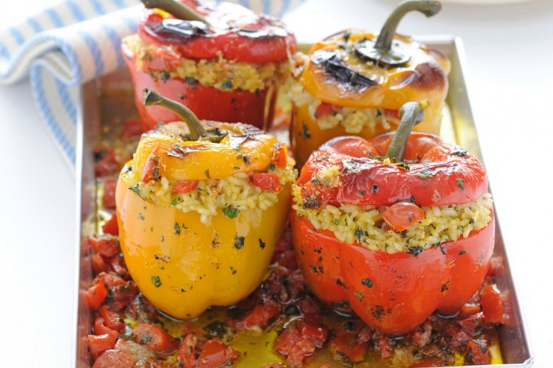Peperoni ripieni al forno