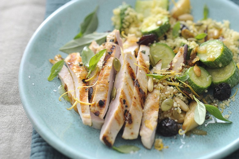 Petto di pollo in fette con cous cous