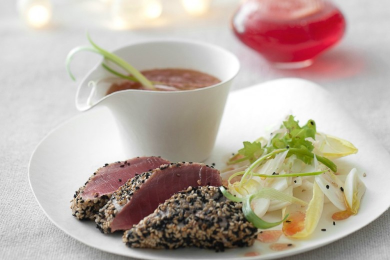 Tonno al sesamo con vinaigrette