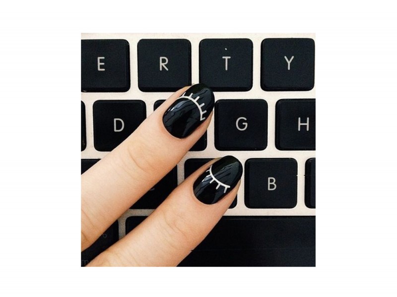 nail art black