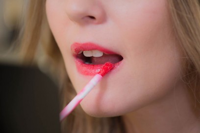 chanel-rouge-coco-gloss-08