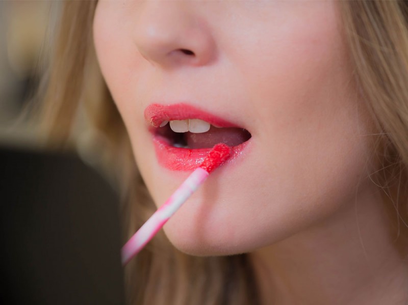 chanel-rouge-coco-gloss-08