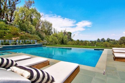 cover-kylie-jenner-hidden-hills-15