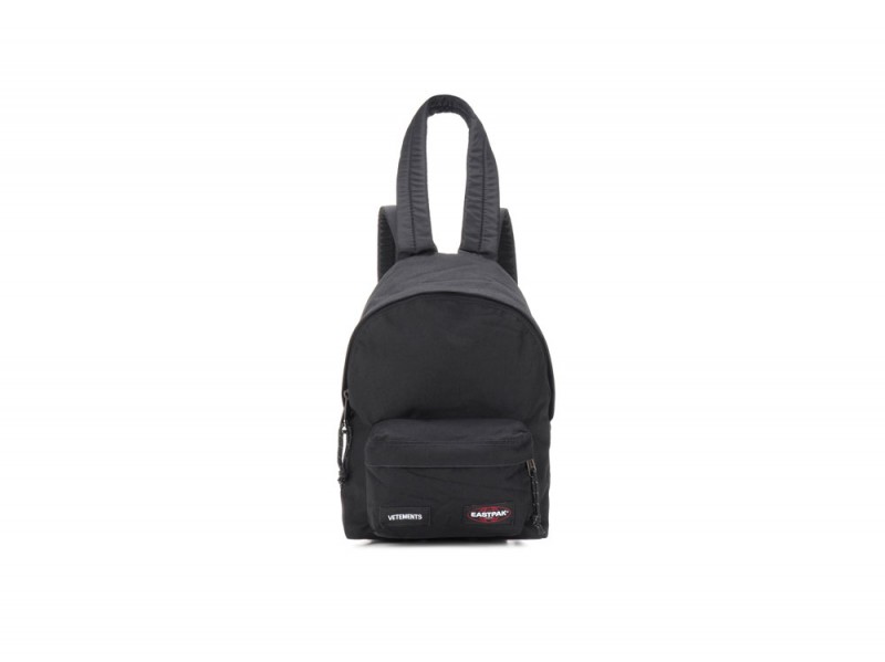 eastpack-vetements-zaino