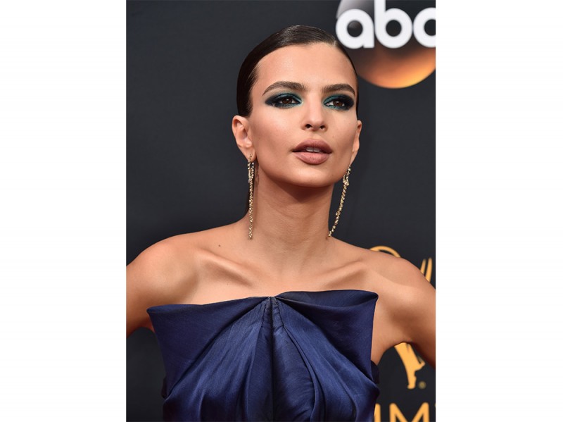 emily-ratajkowski-copia-il-make-up-2