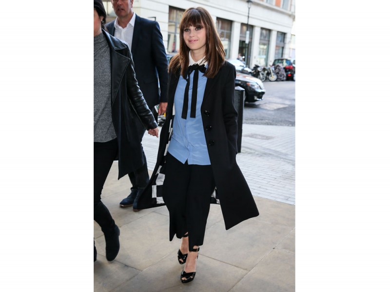 felicity-jones-splash