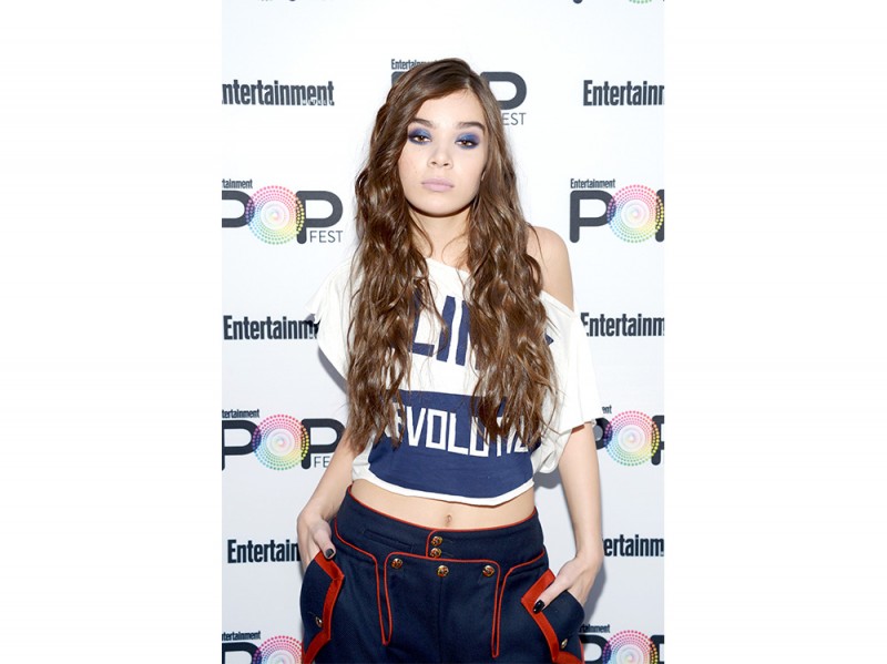 hailee steinfeld beauty look (5)