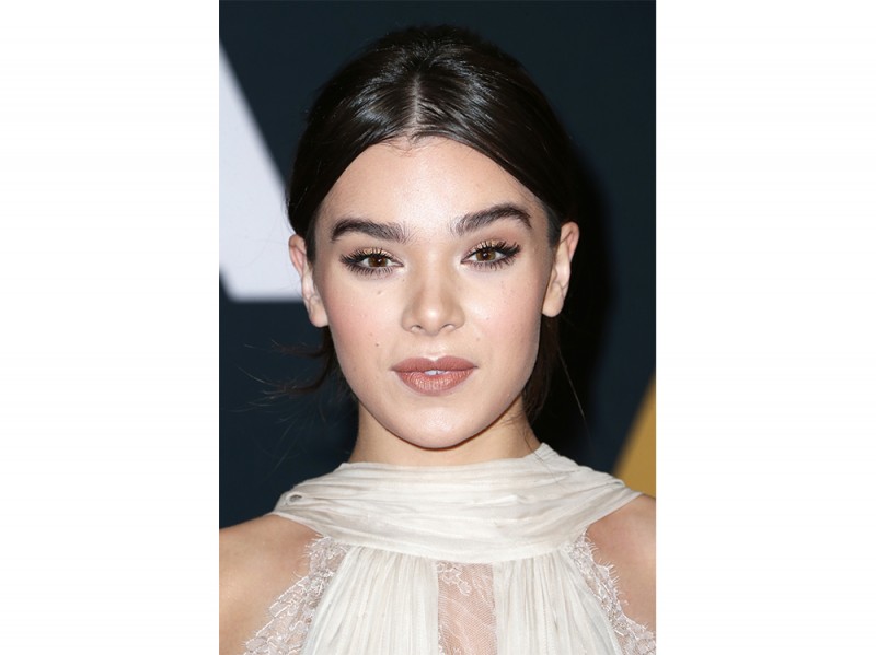 hailee steinfeld beauty look (8)