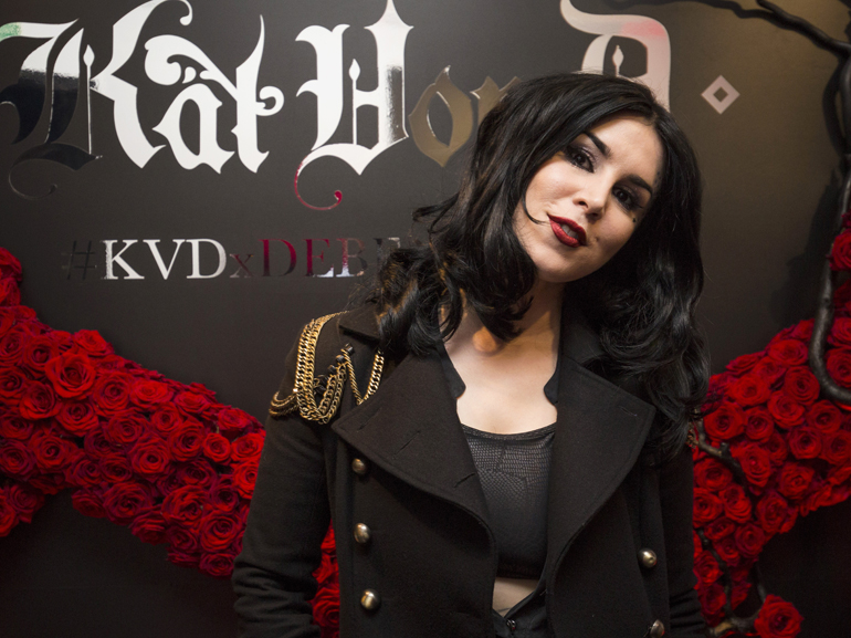 kat-von-d-mobile