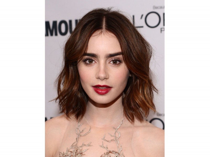 lily-collins-trucco-capelli-04