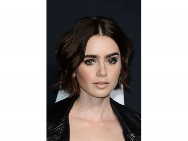 lily-collins-trucco-capelli-11