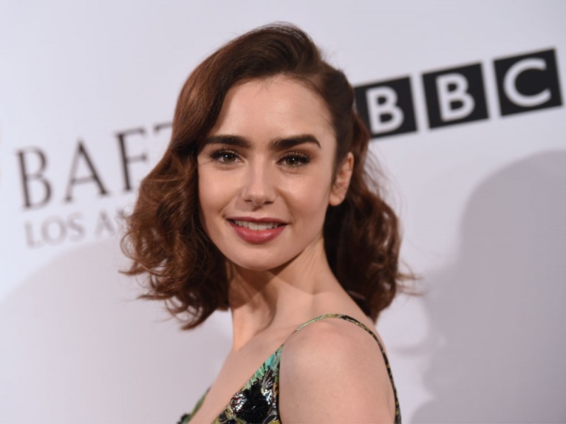 lily-collins-trucco-capelli-22