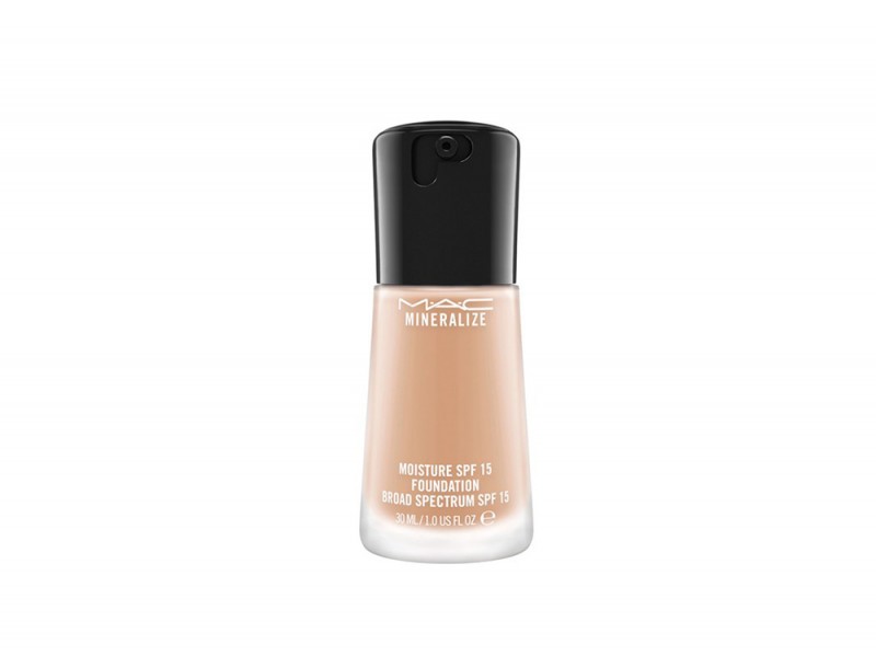 mac mineralize moisture fondotinta pelli secche