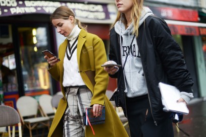 street-style-parigi-17-bomber-felpa