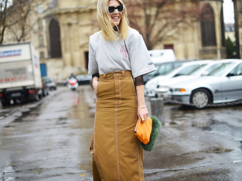 street-style-parigi-2017-gonna-lunga-carhartt