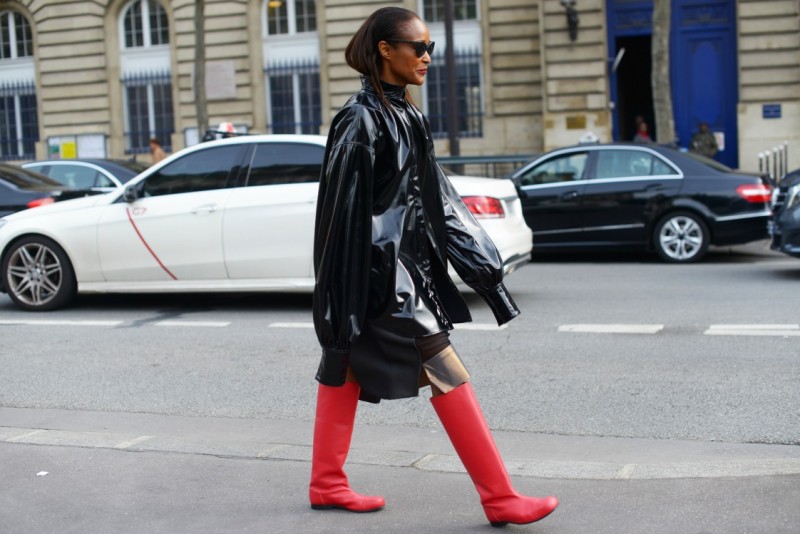 street style parigi stivali rossi