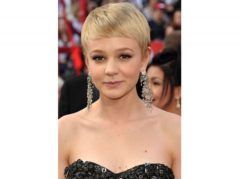 trucco occhi marroni capelli biondi Carey Mulligan 2