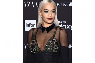 trucco occhi marroni capelli biondi rita ora 3