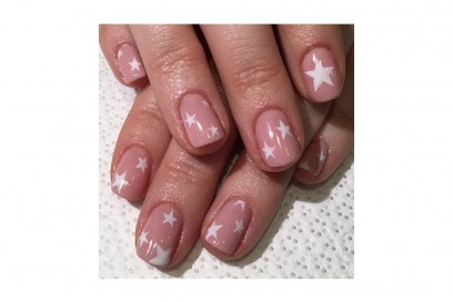 10NailArt_Trend_Primavera2017_Vanityprogects_Nudestars