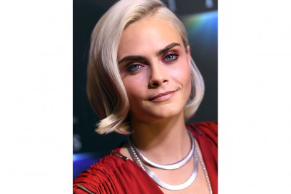 Cara Delevingne  caschetto