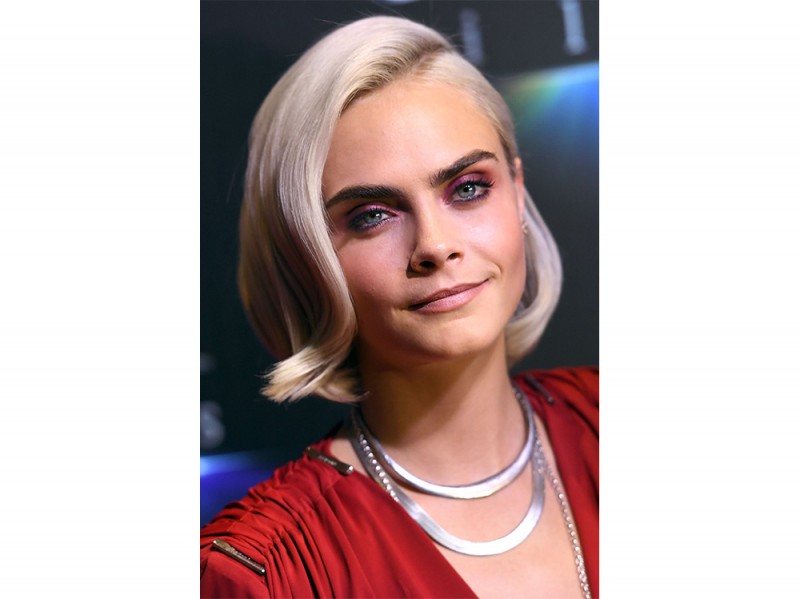 Cara Delevingne  caschetto