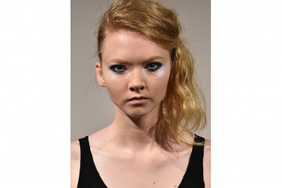 Acconciature semplici capelli medi