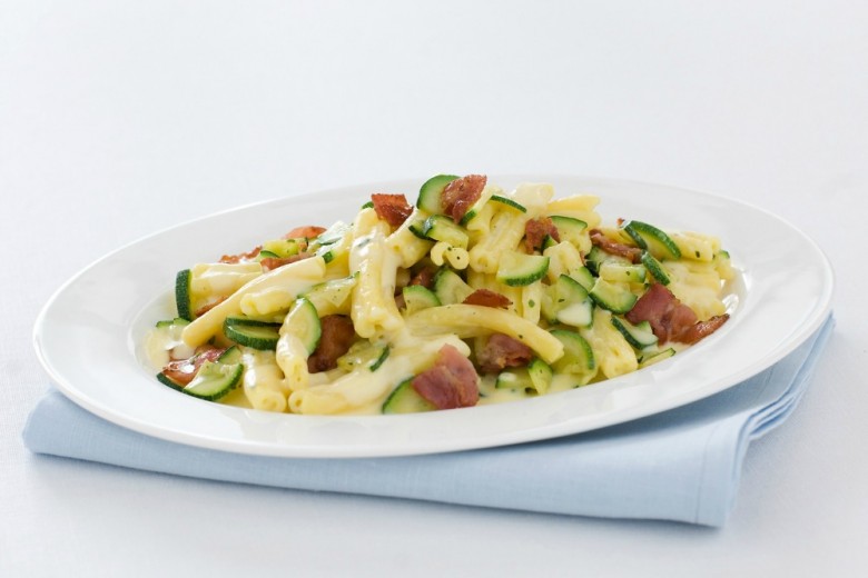 Pasta con zucchine e pancetta