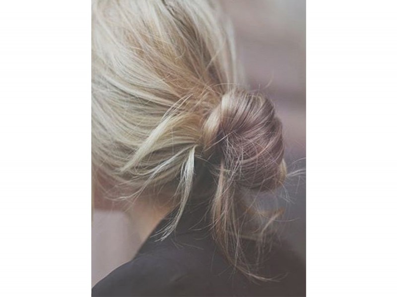 banana bun capelli raccolti tendenza  (5)