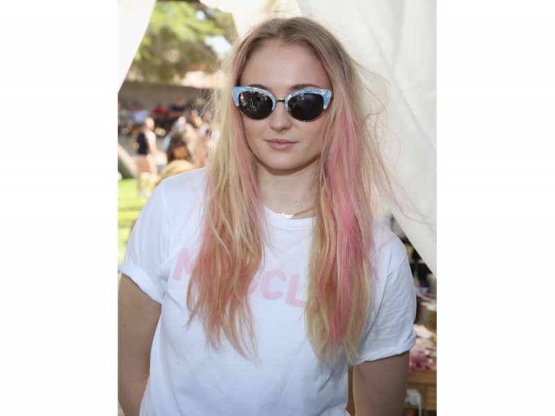 capelli-coachella-sophie-turner-29