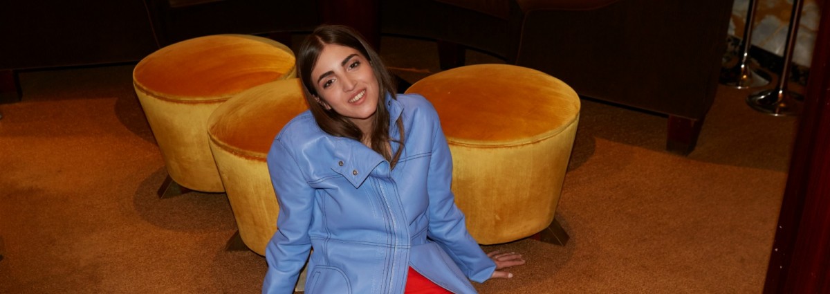 cover joan thiele desktop