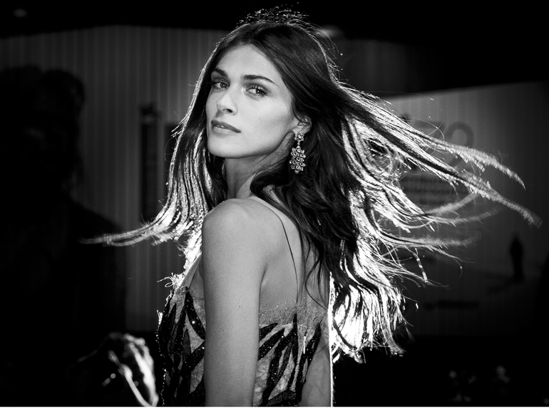 elisa-sednaoui-MOBILE