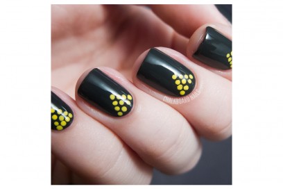 pyramid-polka-dots-nails