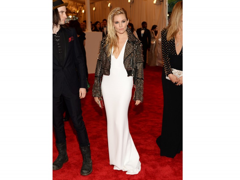 sienna-miller-met-2013