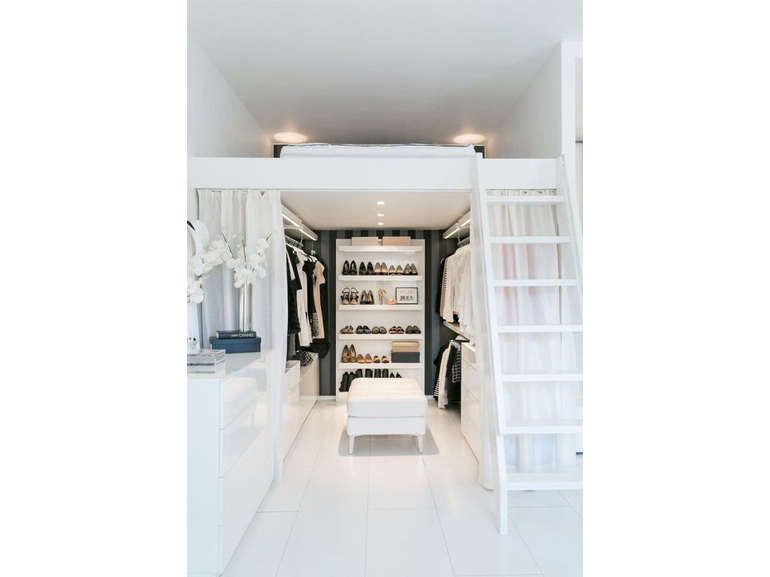 walk in closet