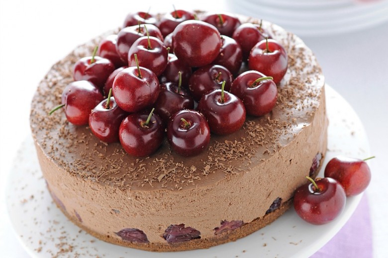Cheesecake con ricotta, cioccolato e ciliegie
