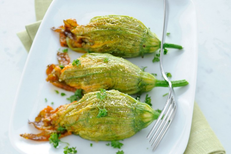 Fiori di zucca ripieni alla ricotta