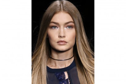 Glitter-make-up-pe-2017Versace_clp_W_S17_MI_074_2524823