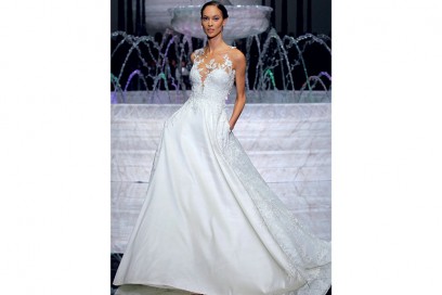 PRONOVIAS-FASHION-SHOW_Ria