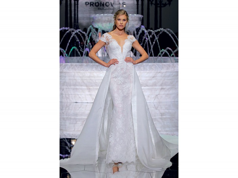 PRONOVIAS-FASHION-SHOW_Ritmo