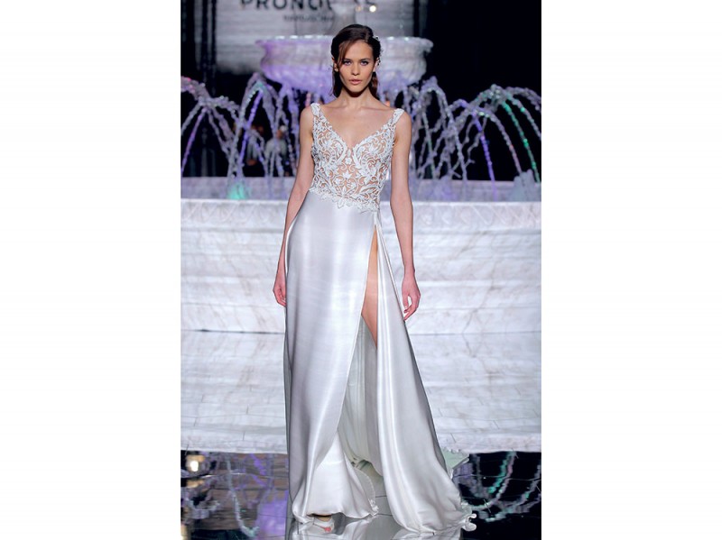 PRONOVIAS-FASHION-SHOW_Rosales