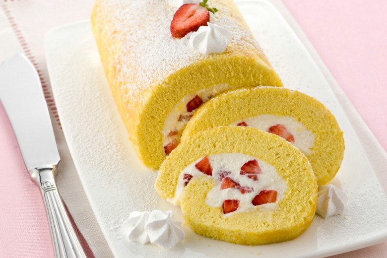 Rotolo panna e fragole