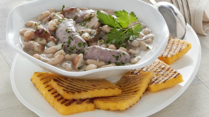 Salsiccia E Fagioli In Padella