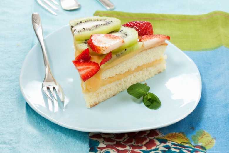 Torta alla frutta senza burro e uova