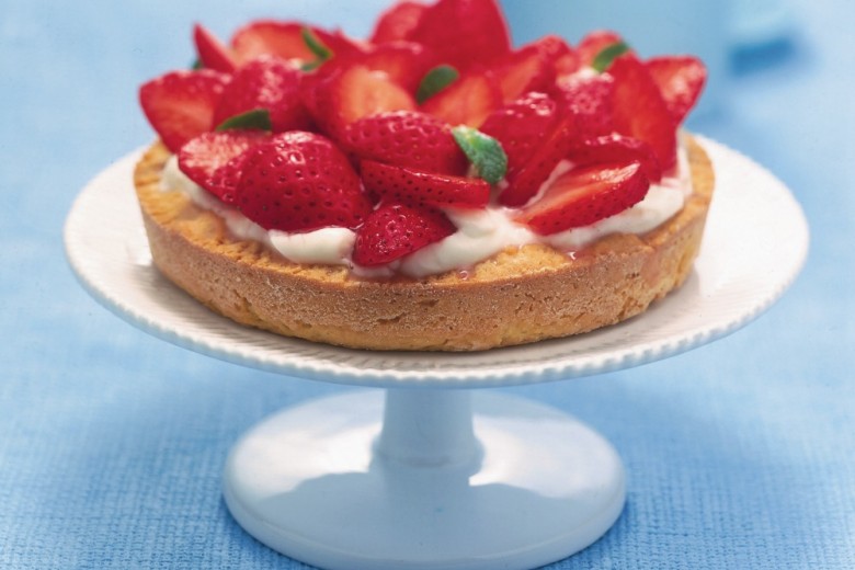 Torta con mascarpone e fragole